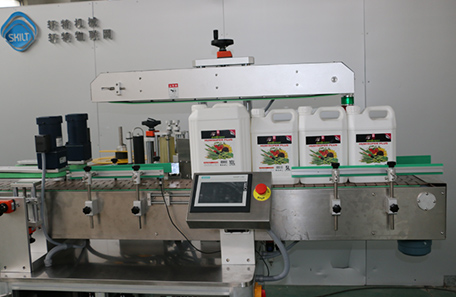 側(cè)面貼標(biāo)機(jī)