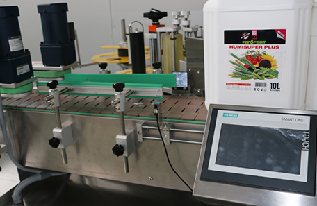 側(cè)面貼標(biāo)機(jī)