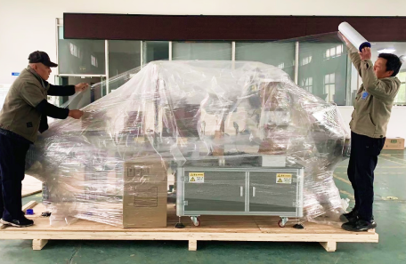 設(shè)備經(jīng)過(guò)出廠檢驗(yàn)即將遠(yuǎn)跨重洋