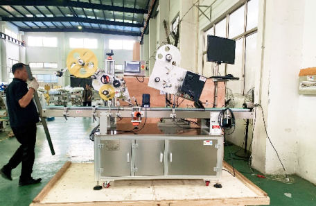 定制型平面打印和預(yù)制貼標(biāo)機(jī)