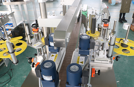 玻璃瓶貼標(biāo)機